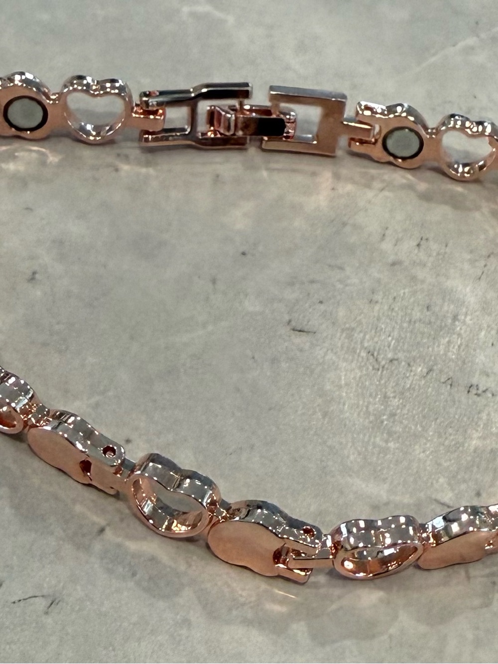 NEW Women's Rose Gold Heart Link magnetic Bracelet